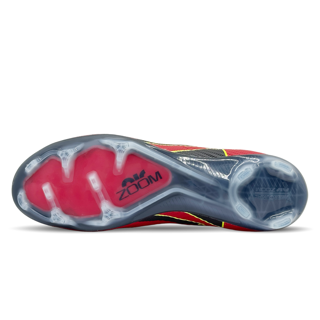 Erlebe Spitzenleistung mit dem Nike Mercurial Zoom Vapor 15 Elite FG "By You ID" (FN6749-900)erhältlich auf STUNNINGBOOTS.com. Dieser Schuh bietet ultimative Geschwindigkeit und Präzision für anspruchsvolle Spieler auf festem Boden. Mit innovativer Technologie und hervorragendem Tragekomfort ausgestattet, ist er die ideale Wahl für jeden, der das Spiel dominieren möchte. Bestelle jetzt und hebe dein Spiel auf das nächste Level!