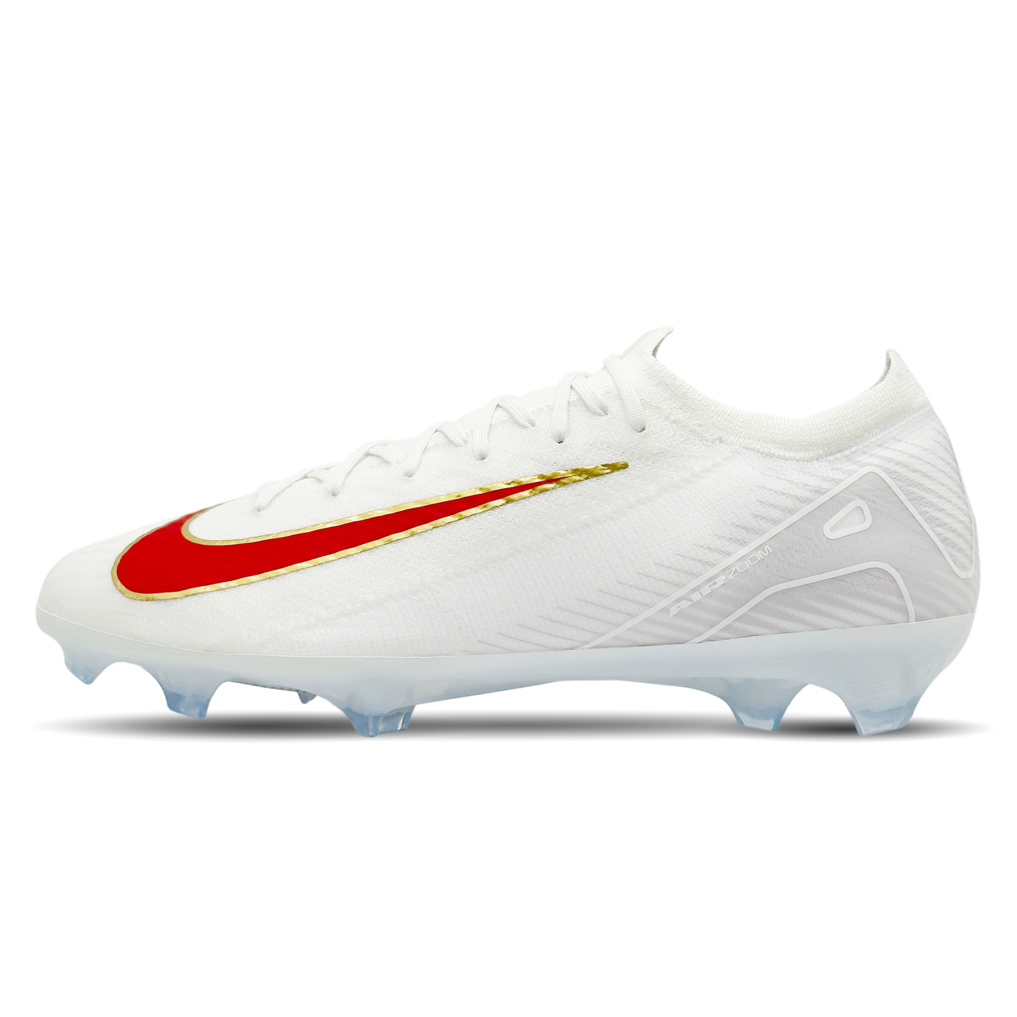 Entdecke die Nike Mercurial Zoom Vapor 16 Elite FG NBY (HF1016-100) auf STUNNINGBOOTS.com. Diese erstklassigen Fußballschuhe sind für Spieler konzipiert, die Geschwindigkeit und Präzision auf festem Boden suchen. Das leichte Flyknit-Obermaterial schmiegt sich perfekt an deinen Fuß an und sorgt für optimalen Halt und Komfort. Die integrierte Zoom Air-Einheit bietet reaktionsschnelle Dämpfung für explosive Bewegungen. Das Design fördert maximale Traktion und Stabilität, sodass du dein Spiel auf ein neues Leve