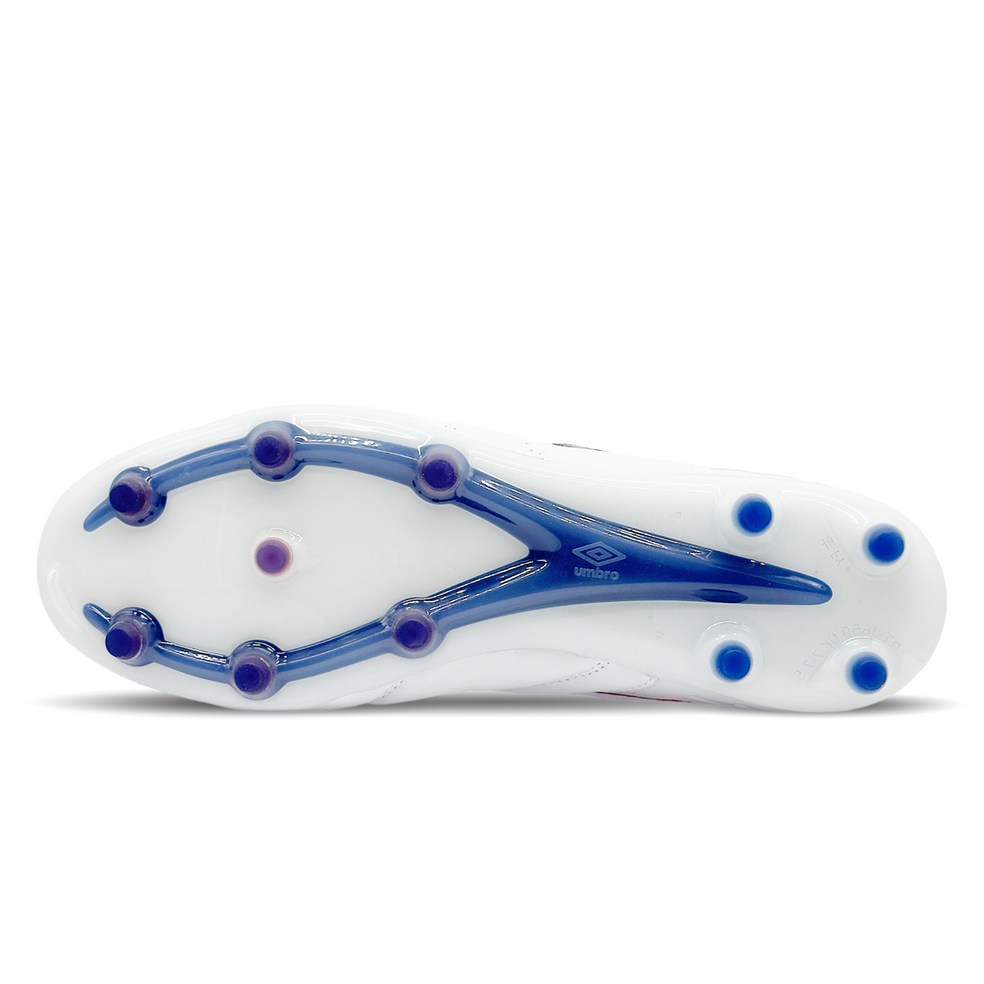 Der Umbro Tocco IV Pro FG (81978U-MD2) ist ein Premium-Fußballschuh für festen Boden, ideal für Spieler, die Kontrolle und Komfort suchen. Er bietet hervorragende Ballkontrolle dank des speziellen Obermaterials und eine dämpfende Sohle für zusätzlichen Komfort und Stabilität. Erhältlich auf STUNNINGBOOTS.com.