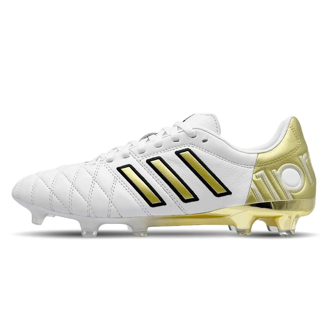 Entdecke die Adidas 11Pro TK FG (JH6410) auf STUNNINGBOOTS.com. Diese hochwertigen Fußballschuhe sind für festen Boden optimiert und bieten exzellenten Komfort und Präzision. Das Obermaterial sorgt für optimale Passform, während die innovative Sohle hervorragende Traktion und Stabilität garantiert. Ideal für ambitionierte Spieler, die Leistung und Stil vereinen möchten. Perfekt für den Einsatz auf natürlichen Rasenplätzen.