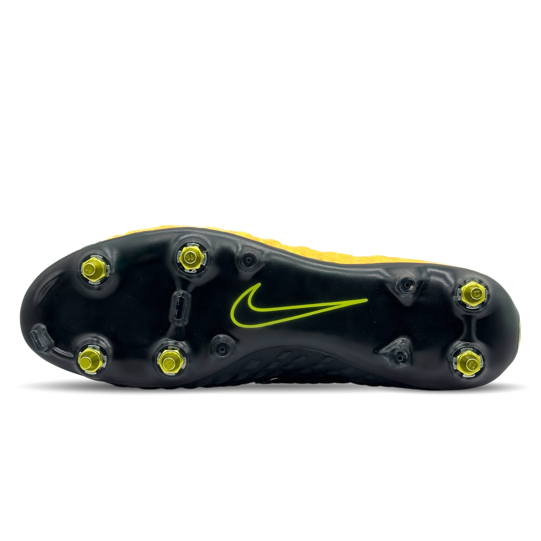 Entdecke den Nike Hypervenom Phantom 3 SG-Pro AC (889285-802) auf STUNNINGBOOTS.com. Diese innovativen Fußballschuhe bieten präzise Ballkontrolle und herausragende Traktion auf nassen, weichen Böden. Das Flyknit-Obermaterial passt sich perfekt deinem Fuß an und die All Conditions Control (ACC) Technologie garantiert optimale Performance bei jedem Wetter. Ideal für Spieler, die auf höchstem Niveau spielen möchten. Hol dir die Nike Hypervenom 3 SG-Pro AC jetzt auf STUNNINGBOOTS.com und dominiere das Spielfeld