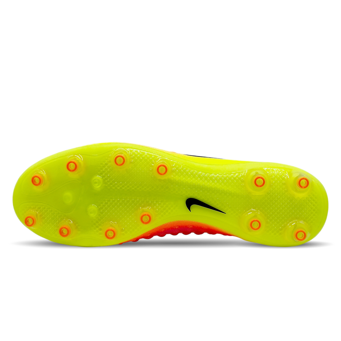 Der Nike Magista Orden II AG-Pro [843811-708] wurde für kreative Spielmacher entwickelt. Das Dynamic Fit Collar bietet eine sockenähnliche Passform, während das strukturierte Obermaterial für präzise Ballkontrolle sorgt. Perfekt für Kunstrasen. Jetzt auf STUNNINGBOOTS.com erhältlich.