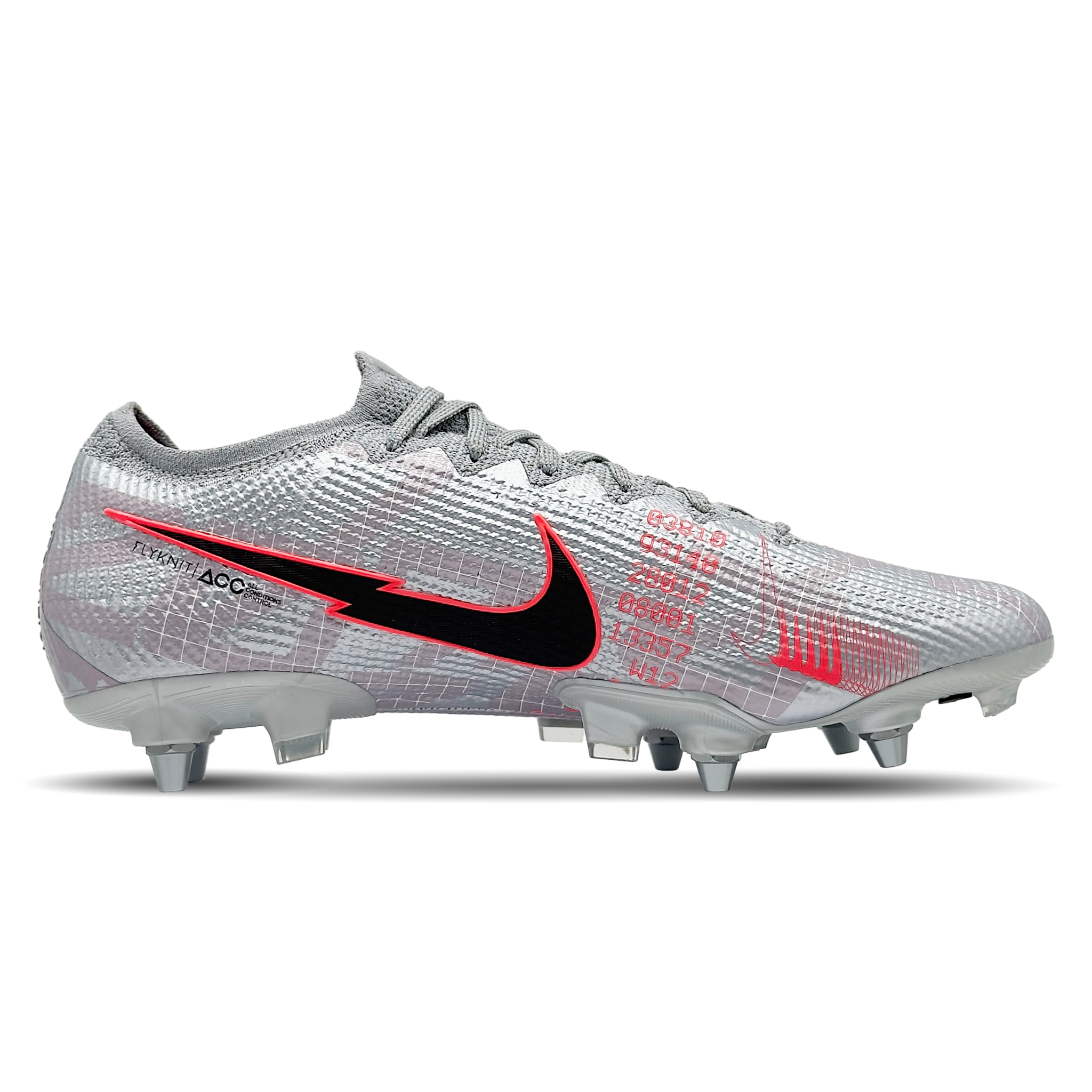 Die Nike Mercurial Vapor 13 Elite SG-Pro (CJ6124-907) Fußballschuhe bieten dir optimalen Halt und explosive Geschwindigkeit auf weichen Böden. Das Flyknit-Obermaterial passt sich deinem Fuß perfekt an, während die ACC-Technologie für präzise Ballkontrolle sorgt. Die stollen aus Aluminium und TPU bieten hervorragenden Grip auf nassen und schlammigen Spielfeldern. Genieße ein leichtes und bequemes Tragegefühl mit maximaler Performance. Erhältlich auf STUNNINGBOOTS.com.