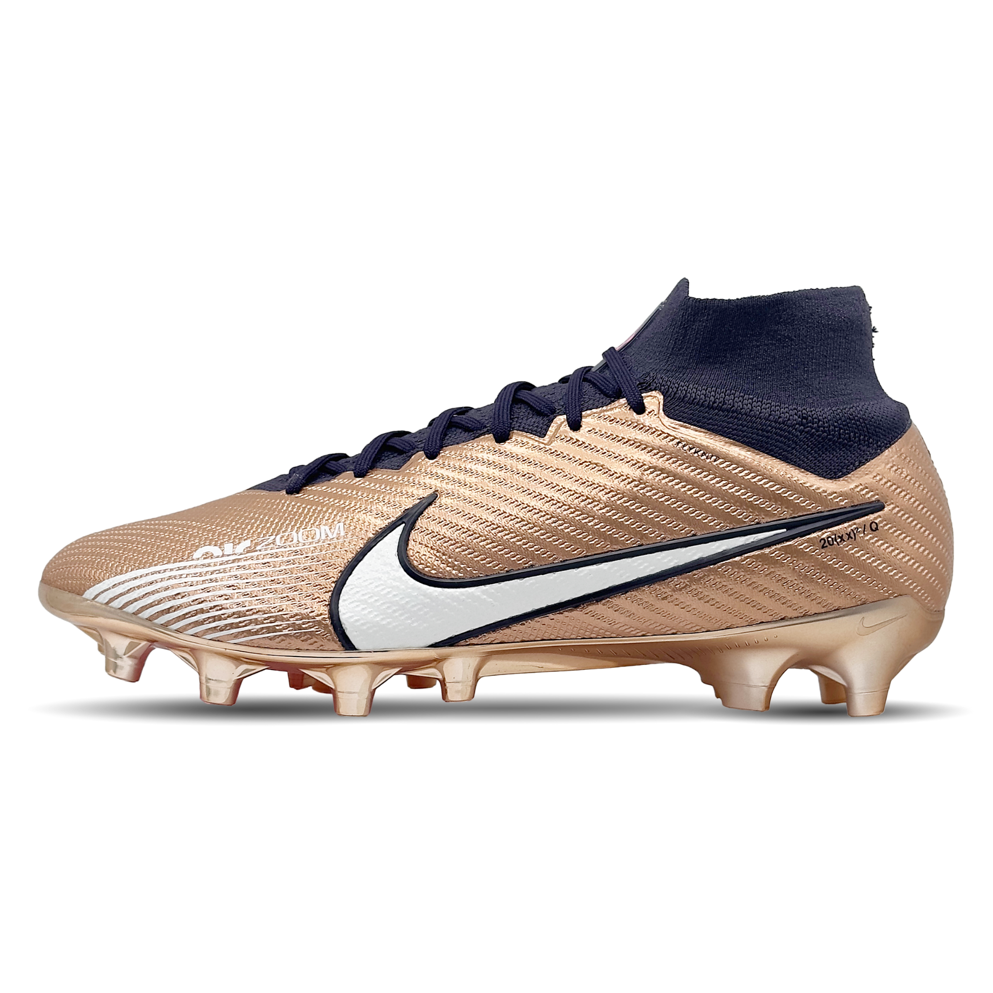 Tauche ein in das ultimative Spielerlebnis mit dem Nike Mercurial Zoom Superfly 9 Elite AG Pro (FB1420-810) von STUNNINGBOOTS.com. Dieser Fußballschuh bietet unübertroffene Geschwindigkeit, Präzision und Komfort auf Kunstrasenplätzen. Erlebe jetzt eine neue Dimension des Fußballs!