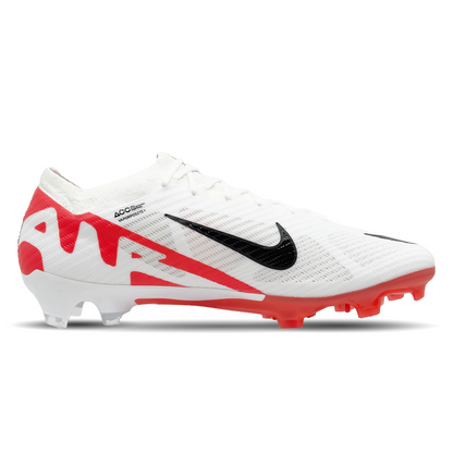 Entdecke die Nike Mercurial Zoom Vapor 15 Elite FG Fußballschuhe (DJ4978-600) auf STUNNINGBOOTS.com. Innovatives Design für ultimative Leistung. Mit ihrer leichten Konstruktion und erstklassigen Traktion auf festem Boden sind sie perfekt für schnelle Bewegungen und Wendungen. Hol sie dir jetzt für dein nächstes Spiel!