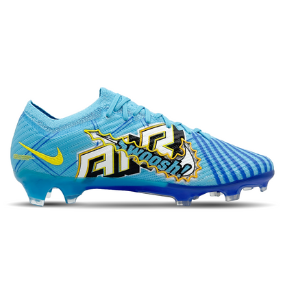 Entdecke die Nike Mercurial Zoom Vapor 15 Elite KM FG Fußballschuhe (DR9996-400) auf STUNNINGBOOTS.com. Entwickelt für ultimative Geschwindigkeit und Wendigkeit. Hol dir die Leistung auf dem Platz mit einem leichten Design und herausragender Traktion auf festem Boden. Jetzt kaufen und deine Spielgeschwindigkeit maximieren!