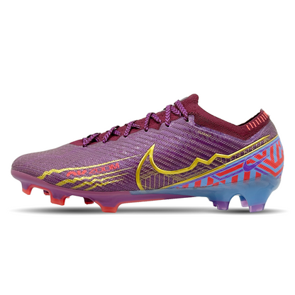Die Nike Mercurial Zoom Vapor 15 Elite KM FG Fußballschuhe (DR9996-694) sind die ultimative Wahl für Spieler, die Geschwindigkeit und Präzision auf dem Platz suchen. Mit ihrem innovativen Design und ihrer erstklassigen Leistung hebst du dein Spiel auf ein neues Level. Hol sie dir jetzt und dominiere das Spiel!