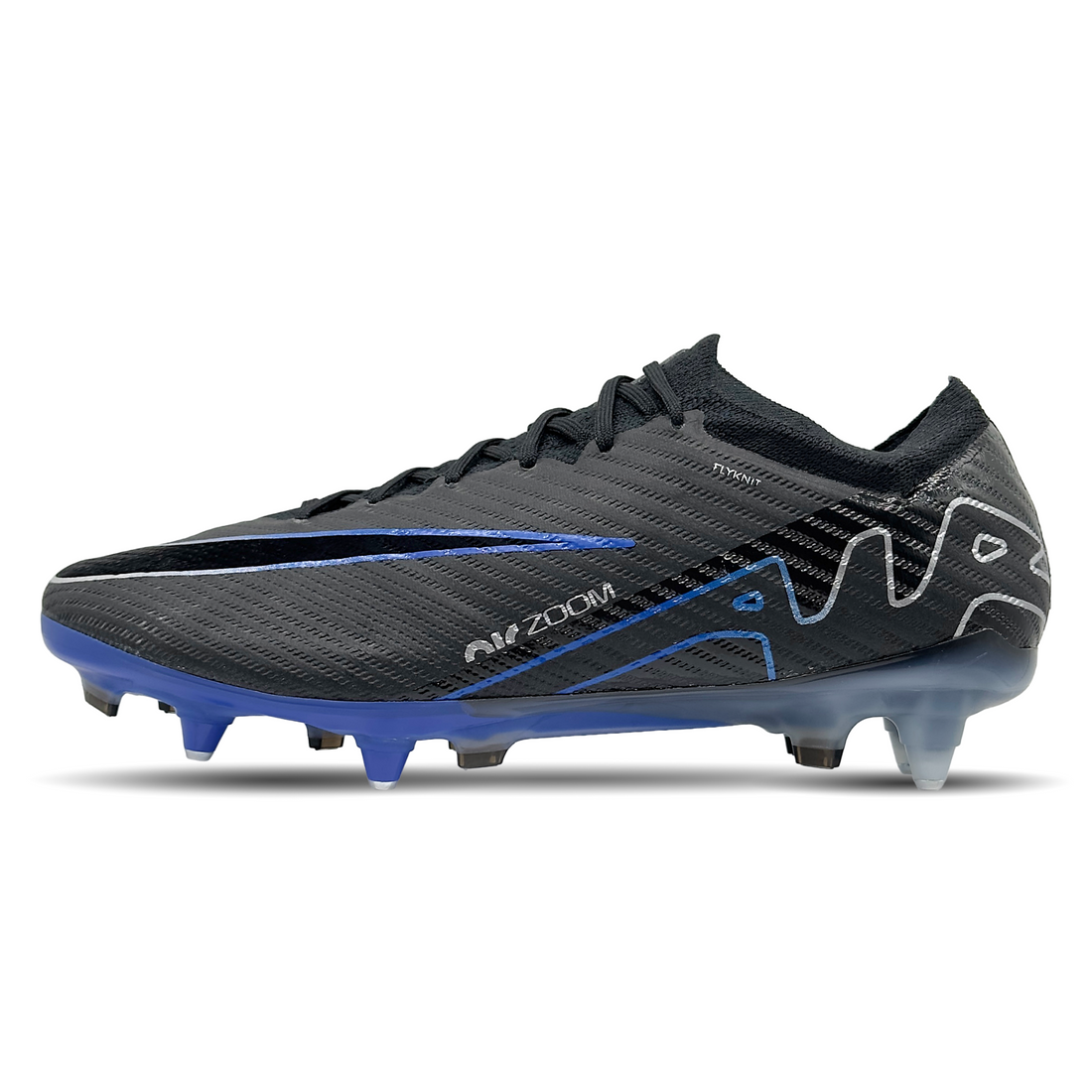 Entdecke die Nike Mercurial Zoom Vapor 15 Elite SG-Pro AC (DJ5168-040) Fußballschuhe bei STUNNINGBOOTS.com. Diese High-Performance-Schuhe bieten ein integriertes Zoom Air-Element für explosive Geschwindigkeit und Anti-Clog-Technologie, die Schlammablagerungen verhindert und optimale Traktion auf nassen Böden garantiert. Perfekt für Spieler, die auf höchstem Niveau performen möchten und sich einen Vorteil auf dem Spielfeld sichern wollen. Erlebe Komfort, Kontrolle und Geschwindigkeit in jedem Spiel.