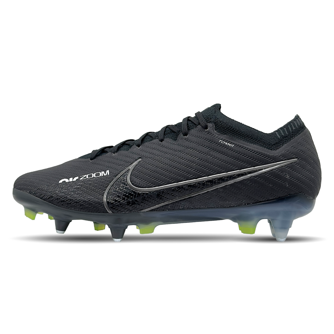 Entdecke die Nike Mercurial Zoom Vapor 15 Elite SG-Pro AC (DJ5168-001) Fußballschuhe bei STUNNINGBOOTS.com. Diese High-Performance-Schuhe bieten ein integriertes Zoom Air-Element für explosive Geschwindigkeit und Anti-Clog-Technologie, die Schlammablagerungen verhindert und optimale Traktion auf nassen Böden garantiert. Perfekt für Spieler, die auf höchstem Niveau performen möchten und sich einen Vorteil auf dem Spielfeld sichern wollen. Erlebe Komfort, Kontrolle und Geschwindigkeit in jedem Spiel.