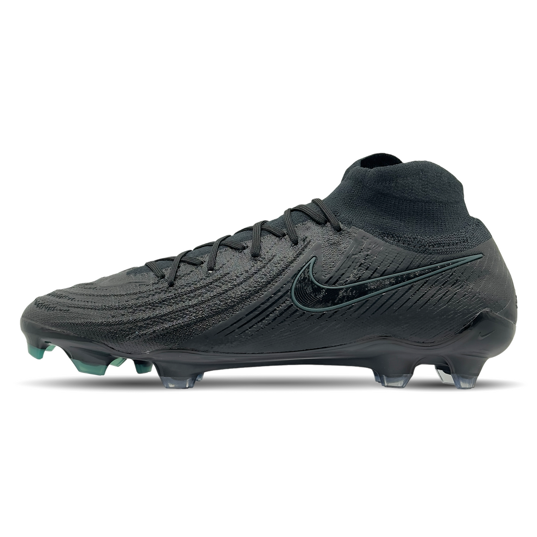 Entdecke den Nike Phantom Luna II Elite FG (FJ2572-002) auf STUNNINGBOOTS.com. Dieser innovative Fußballschuh bietet dir präzise Kontrolle und hohe Geschwindigkeit auf Naturrasen. Das leichte Obermaterial und die optimierte Stollenanordnung sorgen für maximalen Grip und Stabilität. Die nahtlose Passform und das atmungsaktive Design gewährleisten Komfort und Performance in jedem Spiel. Perfekt für Spieler, die ihre Leistung auf dem Platz steigern möchten.