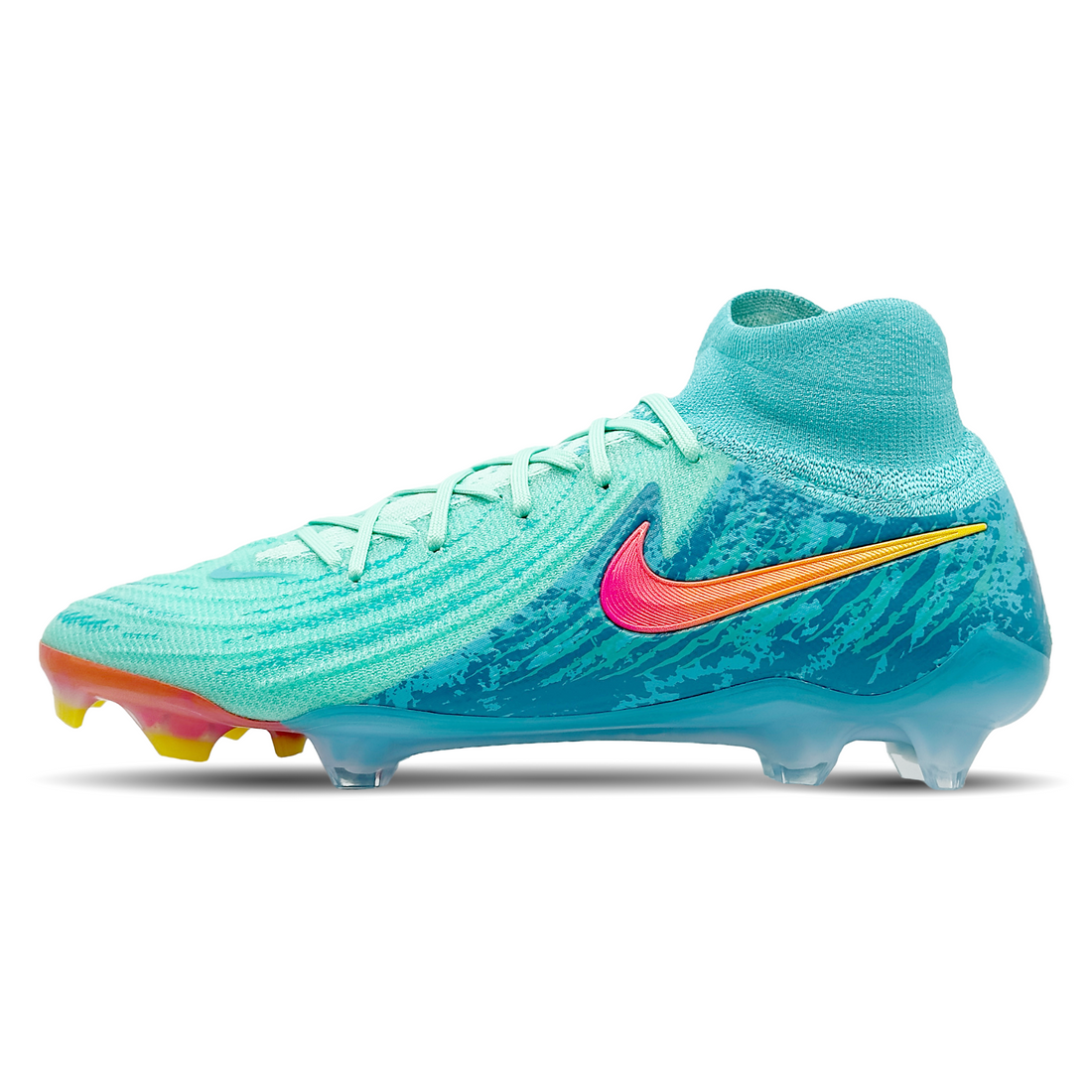 Entdecke den Nike Phantom Luna II Elite LV8 FG (FJ2571-300) – dein idealer Partner für Naturrasenplätze. Diese Fußballschuhe bieten dir überragende Ballkontrolle, hervorragende Traktion und ein leichtes Design für maximale Geschwindigkeit. Die optimale Passform sorgt für hohen Tragekomfort, sodass du deine Agilität und Präzision verbessern kannst. Verpasse nicht die Chance, mit diesen leistungsstarken Schuhen dein Spiel zu revolutionieren. Jetzt erhältlich auf STUNNINGBOOTS.com!
