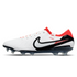 Tauche ein in die Welt des Fußballs mit dem Nike Tiempo Legend 10 Elite FG (DV4328-100). Dieser Schuh bietet nicht nur außergewöhnlichen Komfort und eine präzise Passform, sondern auch eine überlegene Ballkontrolle und Traktion auf dem Platz. Mit seinem hochwertigen Obermaterial und der innovativen Sohlentechnologie ist der Tiempo Legend 10 Elite FG die erste Wahl für Spieler, die Wert auf Qualität und Leistung legen. Jetzt bei STUNNINGBOOTS.com erhältlich, um dein Spiel auf ein neues Niveau zu heben.