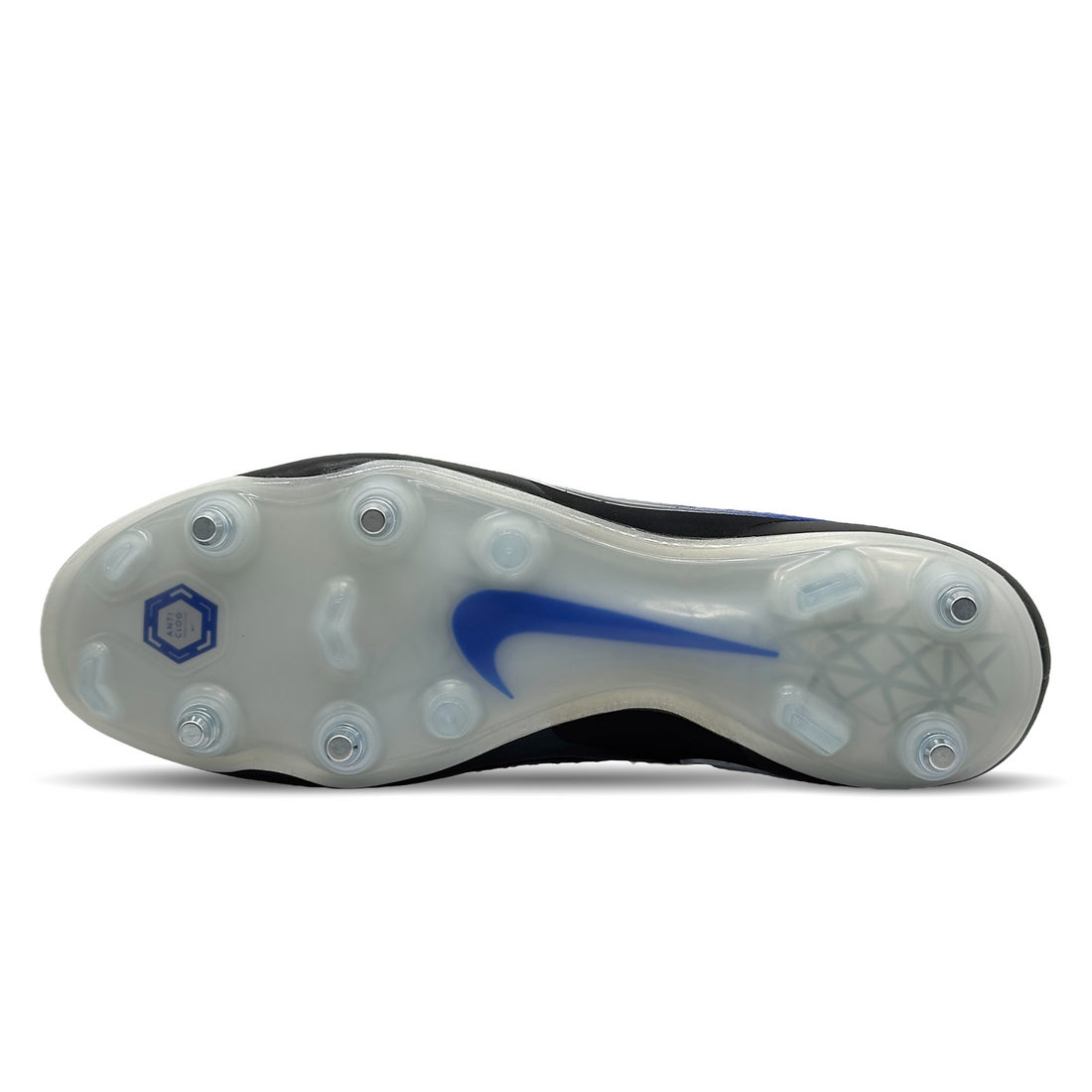 Die Nike Tiempo Legend 10 Elite SG-Pro AC Fußballschuhe (DV4329-040) bieten ultimativen Komfort und präzise Ballkontrolle auf weichen Böden. Aus hochwertigen Obermaterialien gefertigt, garantieren sie Langlebigkeit und optimale Passform. Die Anti-Clog-Technologie verhindert Schlammansammlungen auf den Stollen, sodass du stets besten Halt behältst, auch bei nassen Bedingungen. Das innovative Design kombiniert Funktionalität und Stil, ideal für anspruchsvolle Spieler. Erhältlich auf STUNNINGBOOTS.com.