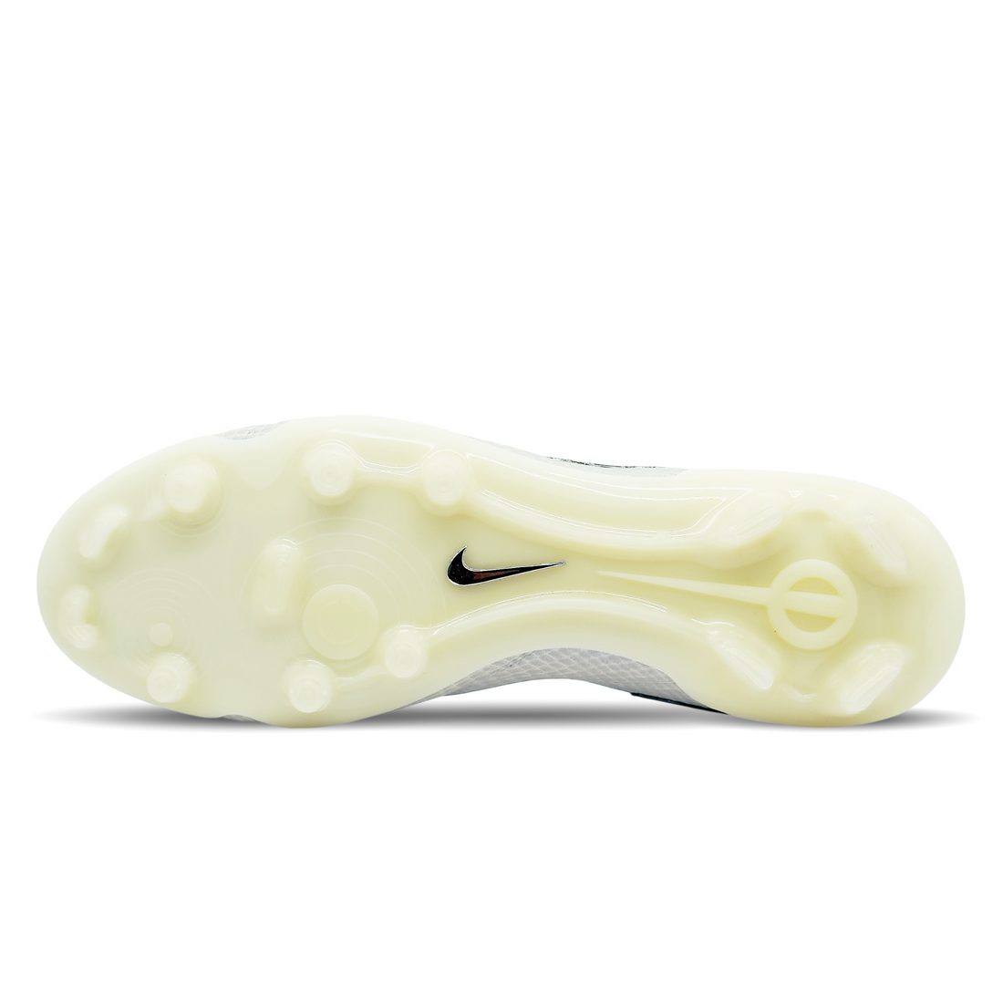 Der Nike Tiempo Legend 10 Elite FG LX [FZ1487-100] ist ein Premium-Fußballschuh mit FlyTouch Plus-Leder für perfekte Ballkontrolle und Tragekomfort. Die FG-Sohle ist für Naturrasen optimiert. Klassisches Design trifft auf moderne Performance – erhältlich auf STUNNINGBOOTS.com für Spieler mit Anspruch.