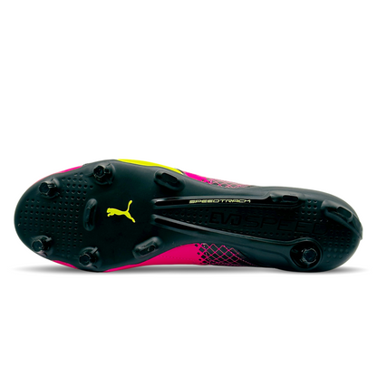 Der PUMA evoSPEED SL II LTH Tricks FG (103646-01) ist ein innovativer Fußballschuh, der für maximale Geschwindigkeit und präzise Ballkontrolle entwickelt wurde. Mit seinem ultraleichten Design und hochwertigem Leder sorgt er für optimalen Tragekomfort und perfekte Passform. Die FG-Sohle bietet hervorragenden Grip auf festen Naturrasenplätzen. Das auffällige zweifarbige Design verbindet Style mit Funktionalität. Ideal für Spieler, die auf dem Feld durch Technik und Tempo überzeugen wollen. Jetzt exklusiv auf